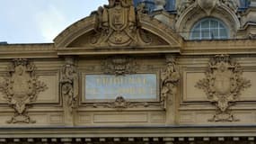 La façade du tribunal de commerce de Paris.