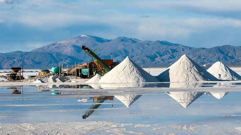 La France souhaite s'associer au Chili dans l'extraction de lithium