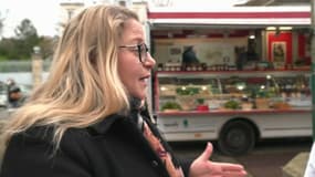 La députée des Yvelines Nadia Hai sur le marché d'Andrésy