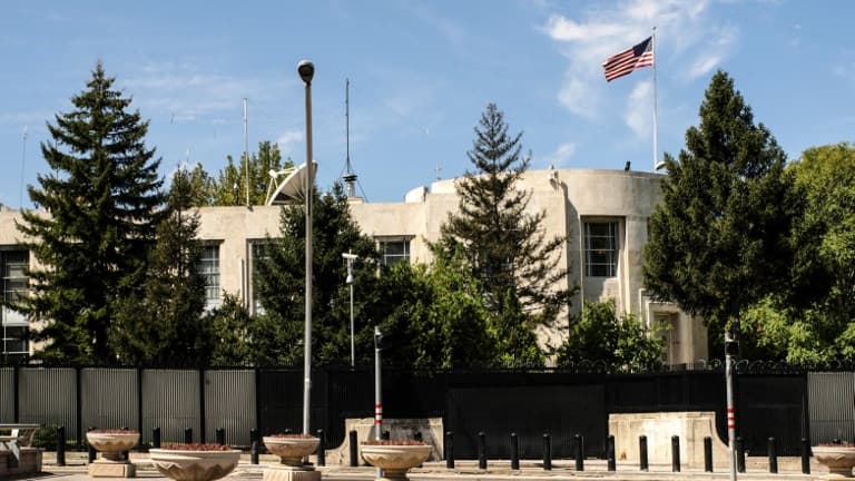 Cet incident survient à un moment de fortes tensions entre la Turquie et les Etats-Unis, pourtant alliés au sein de l'Otan.