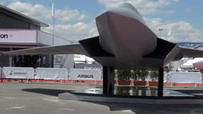 Cet accord "scelle une confiance mutuelle entre la France et l'Allemagne et constitue la condition du succès de projets communs comme le char et l'avion du futur", estime l'Elysée