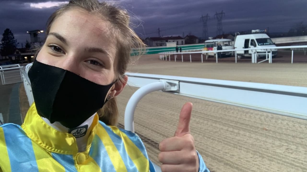 Marie Vélon signe un record chez les femmes jockeys