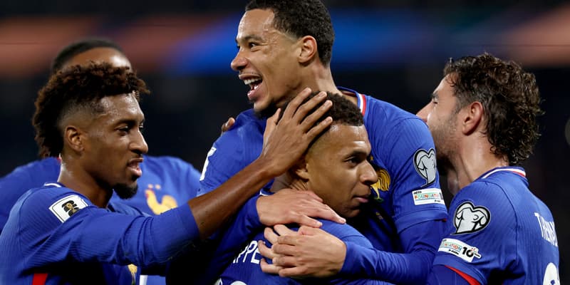Kylian Mbappé buteur et félicité par Kingsley Coman, Hugo Ekitike et Théo Hernandez, 10 octobre 2025