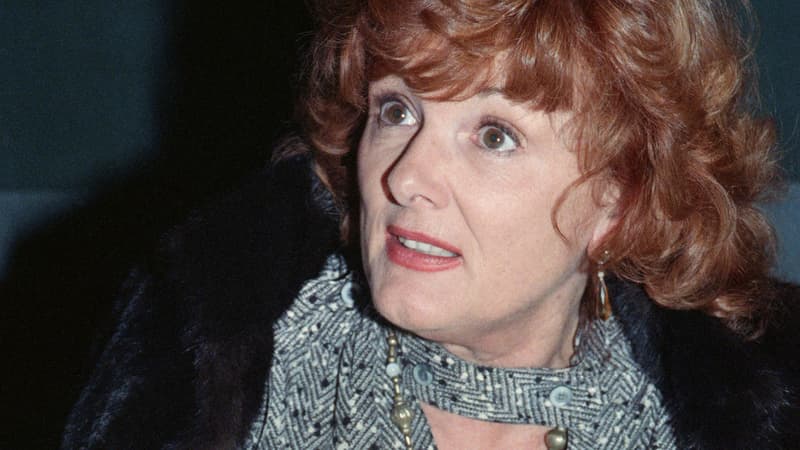 Frédérique Hébrard après avoir remporté le Grand prix du roman de l'Académie française pour "Le Harem", le 12 décembre 1987 à Paris