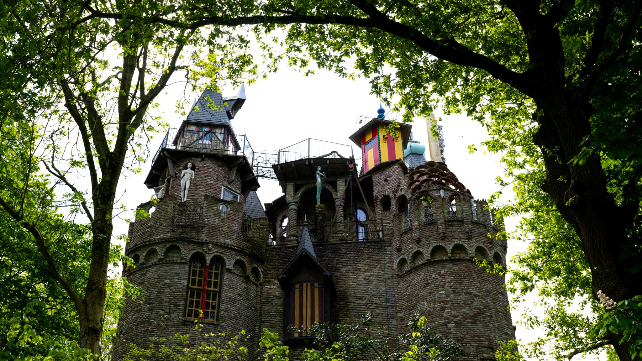 Le château d'Olt Stoutenburght à Blesdijke aux Pays-Bas, le 6 mai 2024