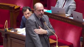 "C'est vous qui l'avez inventée": Éric Dupond-Moretti répond au député RN Julien Odoul, qui l'accuse d'avoir fait une quenelle à l'Assemblée
