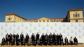 Les ministres des Finances du G8, réunis à Marseille, se sont engagés samedi à verser 38 milliards de dollars à la Tunisie, à l'Egypte, au Maroc et à la Jordanie sur la période 2011-2013 et ont déclaré que le Conseil de transition au pouvoir en Libye sera