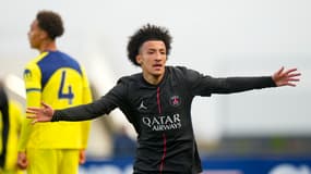 Rayan Abo El Nay célèbre un but avec le PSG en Youth League contre Tottenham, le 26 novembre 2025