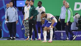 Kylian Mbappé touché au nez lors de France-Autriche (1-0, Euro), le 17 juin 2024