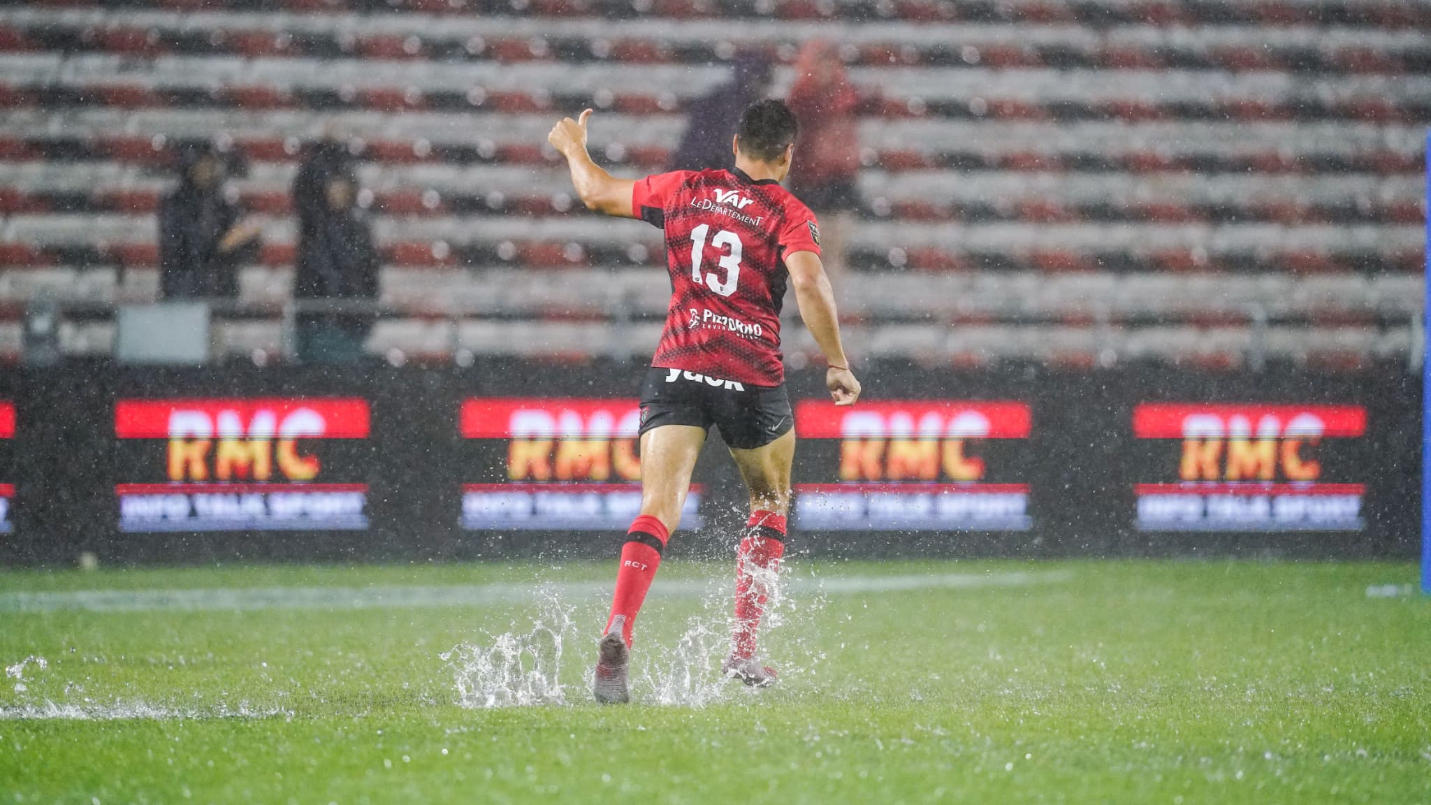 ACCUSÉ D’AVOIR MIS EN DANGER LES SPECTATEURS, LE PRÉFET DU VAR SE DÉFEND APRÈS LE REPORT TRÈS TARDIF DE TOULON-LA ROCHELLE