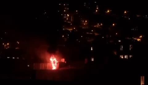 Un incendie s'est déclaré ce dimanche 11 février vers 20h30 dans un appartement à Nice. Un incendie s'est déclaré ce dimanche 11 février vers 20h30 dans un appartement à Nice.