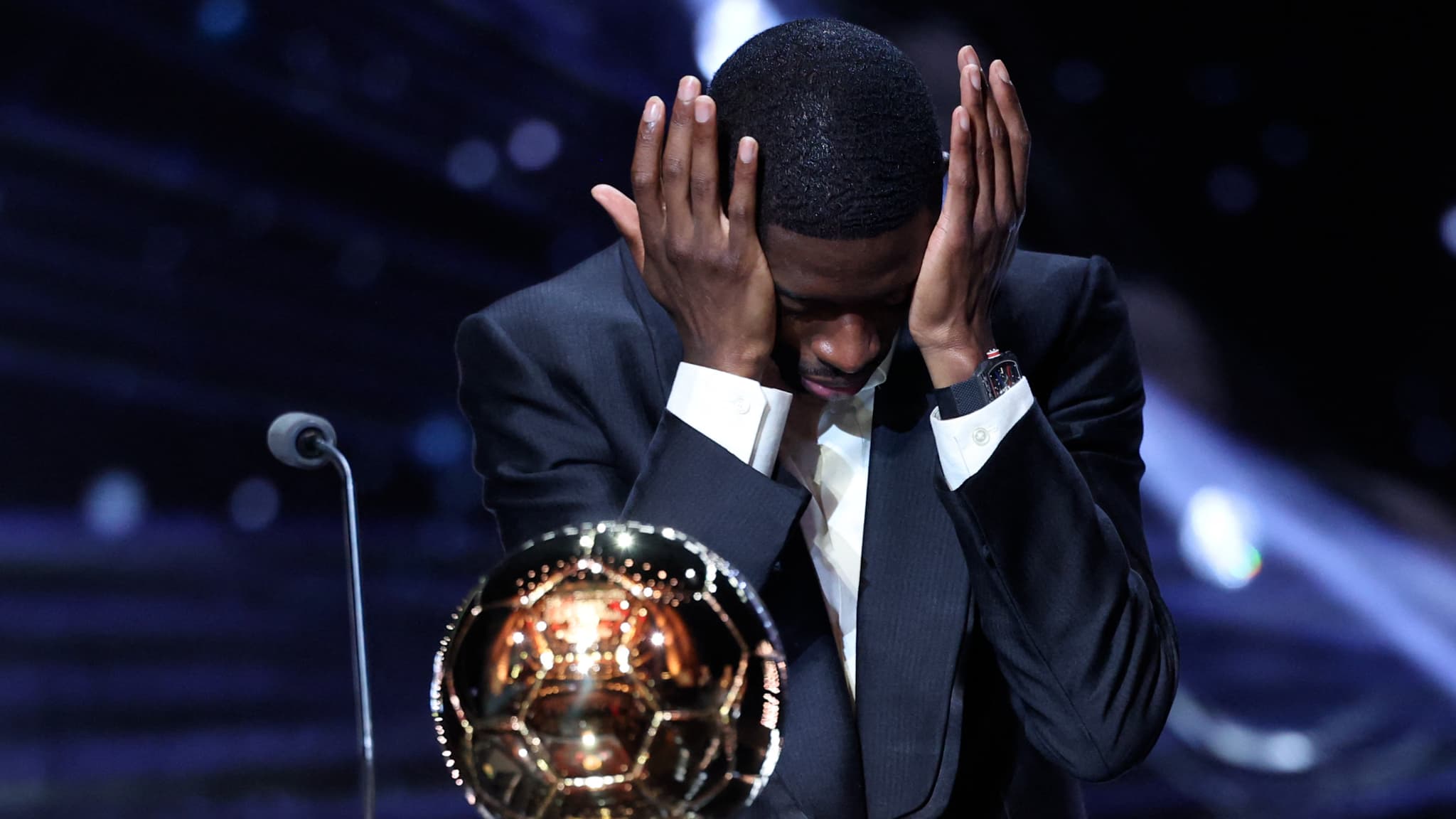 DES REMERCIEMENTS PUIS DES LARMES: L'IMMENSE ÉMOTION D'OUSMANE DEMBÉLÉ LORS DE SON SACRE AU BALLON D'OR