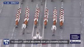 14 juillet: les pionniers de la légion Étrangère défilent sur les Champs-Élysées