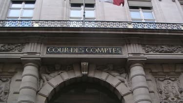 La Cour des comptes considère que "l'exécution 2012 du budget" montre la fragilité de la trajectoire des finances publiques.