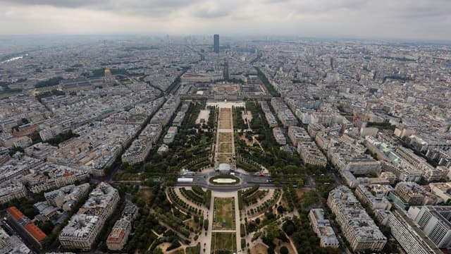 Meublés touristiques: la Ville de Paris veut étudier des quota par zone
