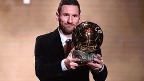 Lionel Messi vainqueur du Ballon d'or pour la 6e fois