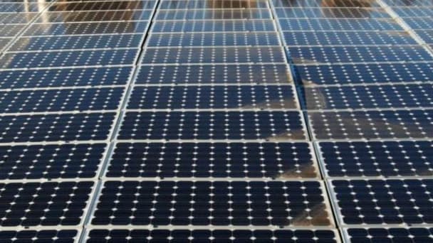 Google et SolarCity lancent le plus gros fond dédié au solaire résidentiel aux États-Unis. Le géant investit 300 millions de dollars.