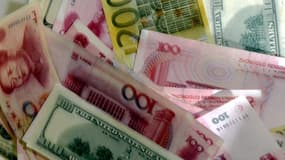 "La Chine, l'Union européenne et les autres manipulent leur monnaie en baissant leurs taux d'intérêt", a tweeté le locataire de la Maison Blanche.