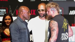 Mike Tyson et Jake Paul avant leur combat de boxe, le 13 novembre 2024