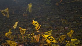 Les supporters de Dortmund dans le Mur jaune du Signal Iduna Park, le 1er octobre 2024
