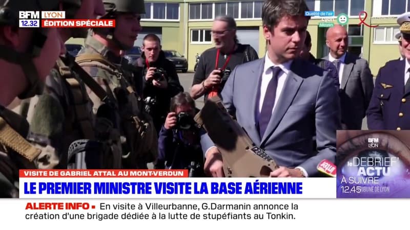 Visite de Gabriel Attal au Mont-Verdun: le Premier ministre assiste à une démonstration anti-drone