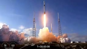 La quatrième constellation Starlink SpaceX Falcon 9 lors de son lancement à Cap Canaveral, en Floride, le 29 janvier 2020