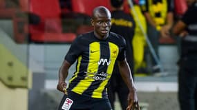 Le milieu de terrain d'Al-Ittihad N'Golo Kanté face à Al-Riyadh