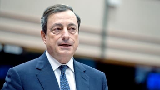 Après les propos de Mario Draghi, l'euro est reparti à la baisse face aux dollars