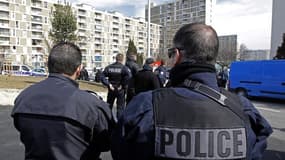 Des policiers dans les quartiers nord de Marseille.