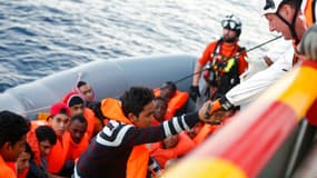 28 migrants ont été secourus par les pompiers et la police aux frontières.