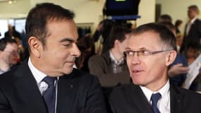 Après 32 ans passés chez Renault, Carlos Tavares (à droite) applique, chez PSA, des méthodes empruntées à Carlos Ghosn (à gauche).