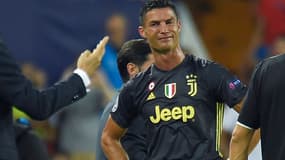 Cristiano Ronaldo en pleurs après un carton rouge