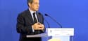 Sarkozy "regrette" que la révision constitutionnelle "soit arrêtée"