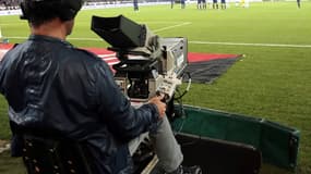 Les droits TV de la Ligue 1 et de la Ligue 2 ont été attribués à Canal + et BeIN Sports pour 748,5 millions d'euros
