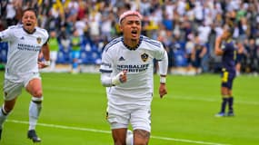 Julian Araujo avec les Los Angeles Galaxy.