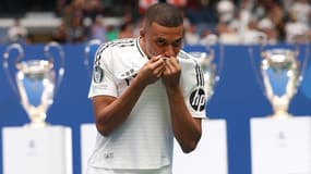 Kylian Mbappé lors de sa grande présentation devant le public du Real Madrid