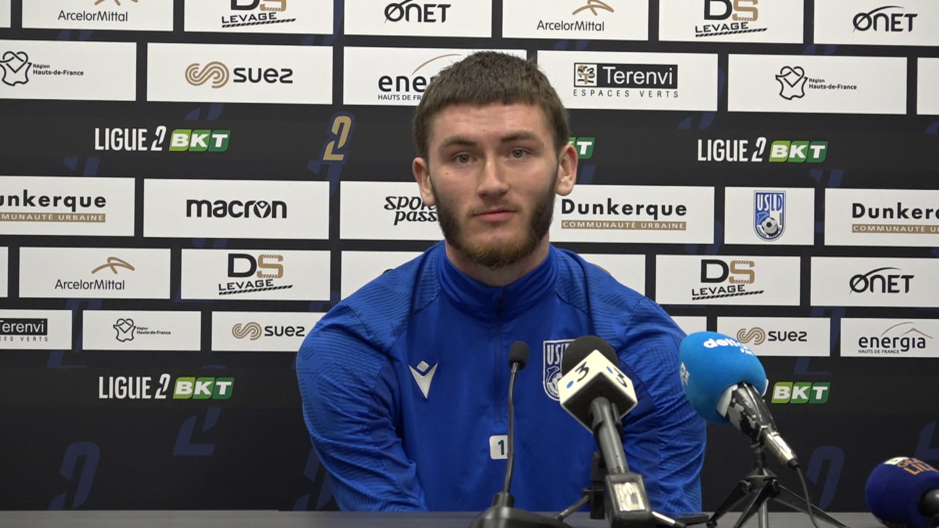 Ewen Jaouen est le gardien de but de l'US Dunkerque, il a participé à la conférence de presse ce mardi 25 février avant le quart de finale de coupe de France à Brest