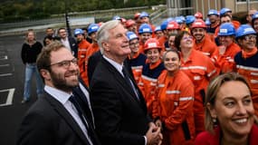 Le Premier ministre Michel Barnier et le ministre de l'Économie, des Finances et de l'Industrie Antoine Armand à Issoire, le 4 octobre 2024.