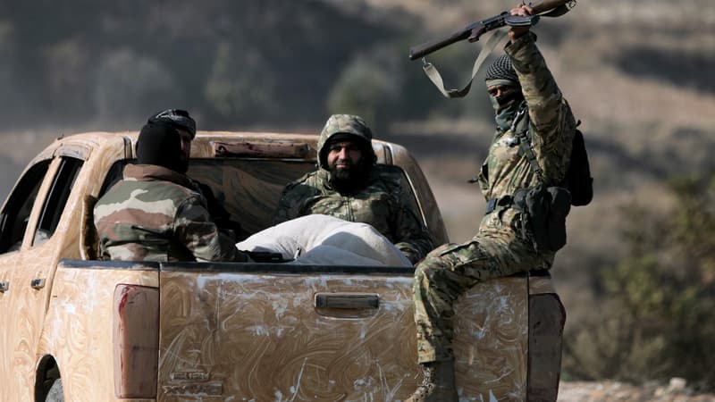 Syrie: après Alep, la ville-clé de Hama est tombée aux mains des rebelles