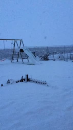 Oise : fortes chutes de neige à Ivry-le-Temple - Témoins BFMTV