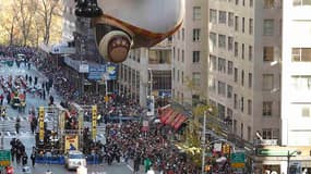 La parade de Thanksgiving, sur la 6e avenue de New York. Près d'un mois après le passage dévastateur de l'ouragan Sandy, les New-Yorkais ont fait bonne figure jeudi lors du traditionnel défilé qui a réuni quelque 3,5 millions de spectateurs sur les rues d