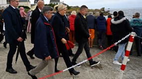 Marine Le Pen à son arrivée à l'île de Sein ce mercredi.