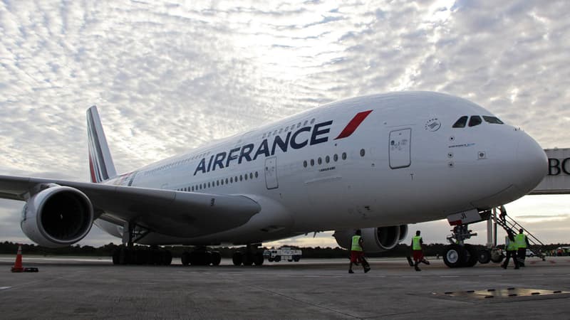 Un Airbus A380 d'Air France a dû faire demi-tour après avoir été pris dans de fortes turbulences, ce mardi soir.