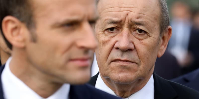 Le président Emmanuel Macron et Jean-Yves Le Drian, ici en Arménie en 2018.