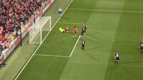 Areola touché par Sturridge