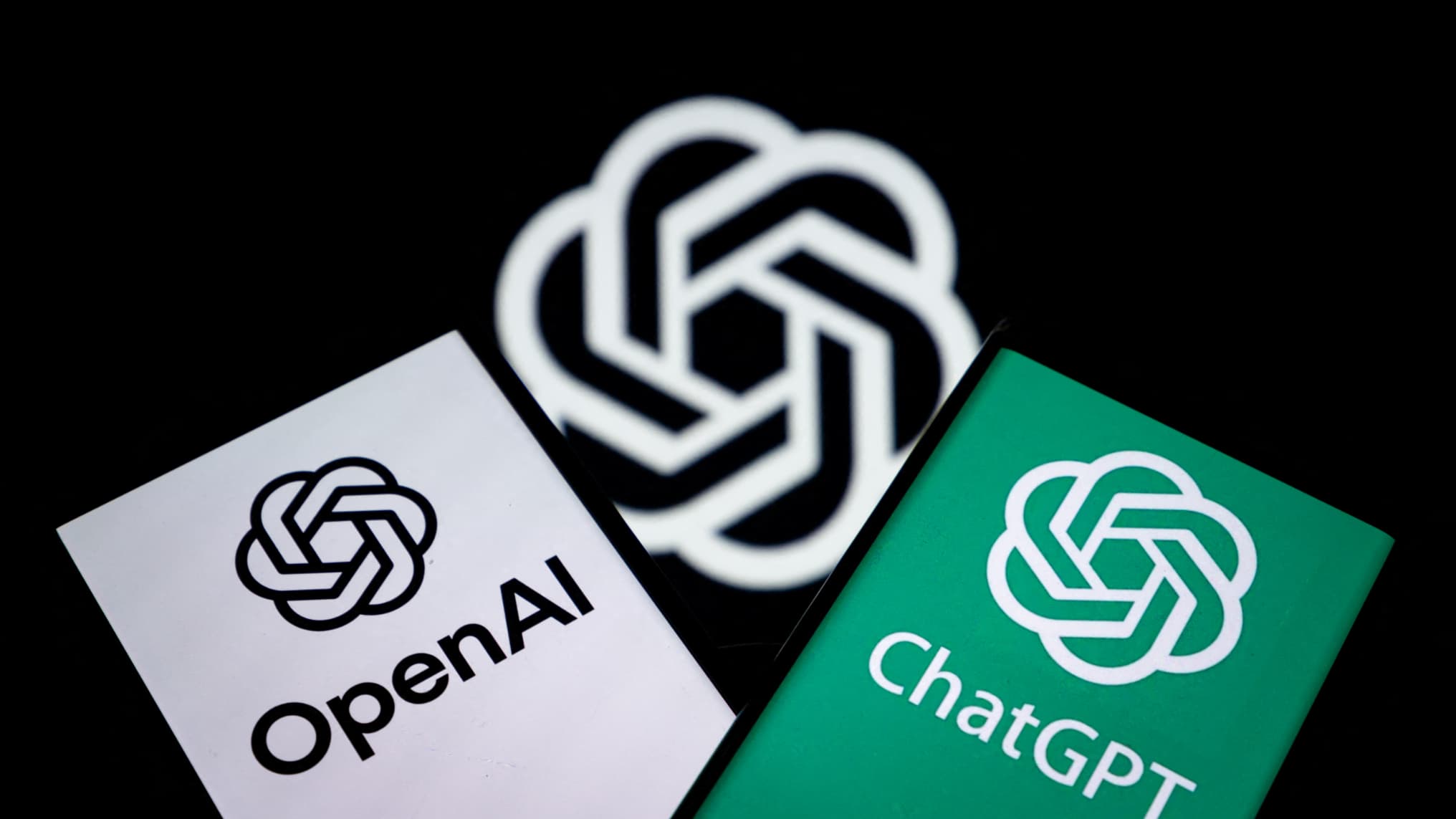 CHATGPT: DANS SA "PLUS GRANDE ÉTUDE À JOUR", OPENAI RÉVÈLE COMMENT ET POURQUOI NOUS UTILISONS SON IA