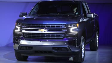 General Motors (GM) présente une nouvelle génération "musclée" du pick-up Chevy Silverado 1500.