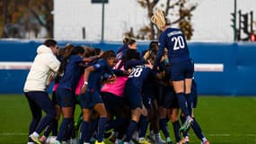 La joie des joueuses du PSG après leur victoire face à Fleury le 19 novembre 2023.