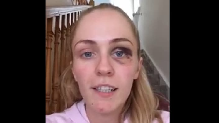 La jeune Emma Murphy dans sa vidéo témoignage.