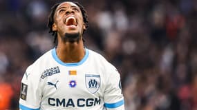 Elye Wahi exprime sa frustration pendant un match de l'OM contre Auxerre en Ligue 1, le 8 novembre 2024